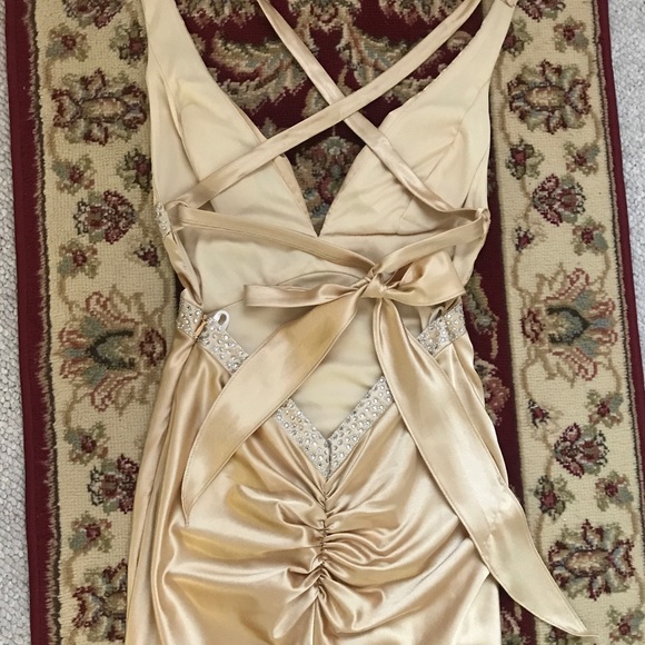 Prom dress - Picture 2 of 3